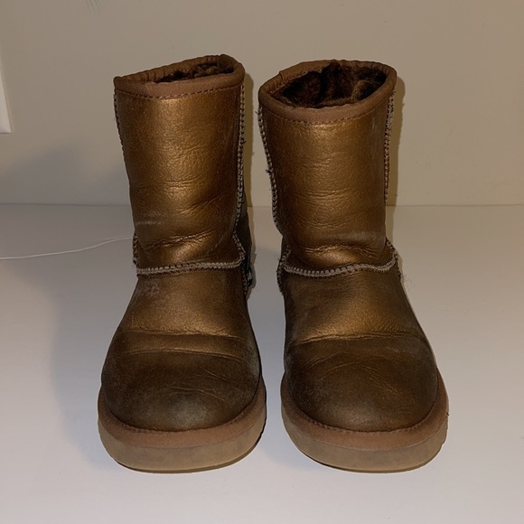 UGG Australia Bronze Leather Boots - Women’s Size 6 - Picture 4 of 9